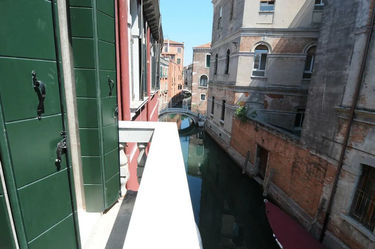 Sunny Canal A/C Wifi Venice